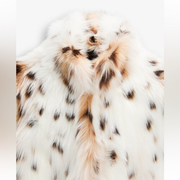 ZARA FAUX FUR JACKET ZW COLLECTION - Picture 3 of 3